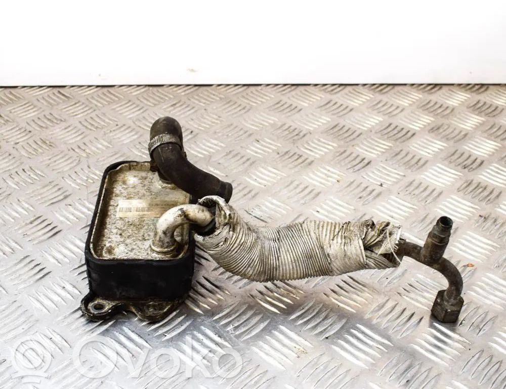 Volvo S80 Engine oil radiator 