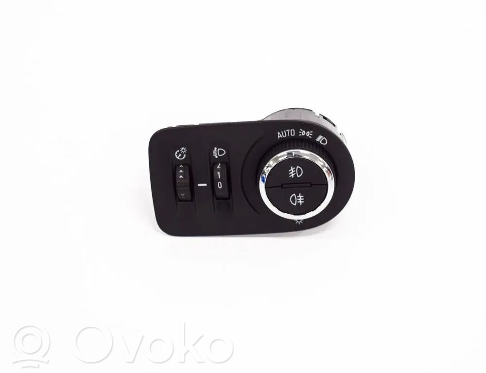 Opel Astra K Interruptor de luz 