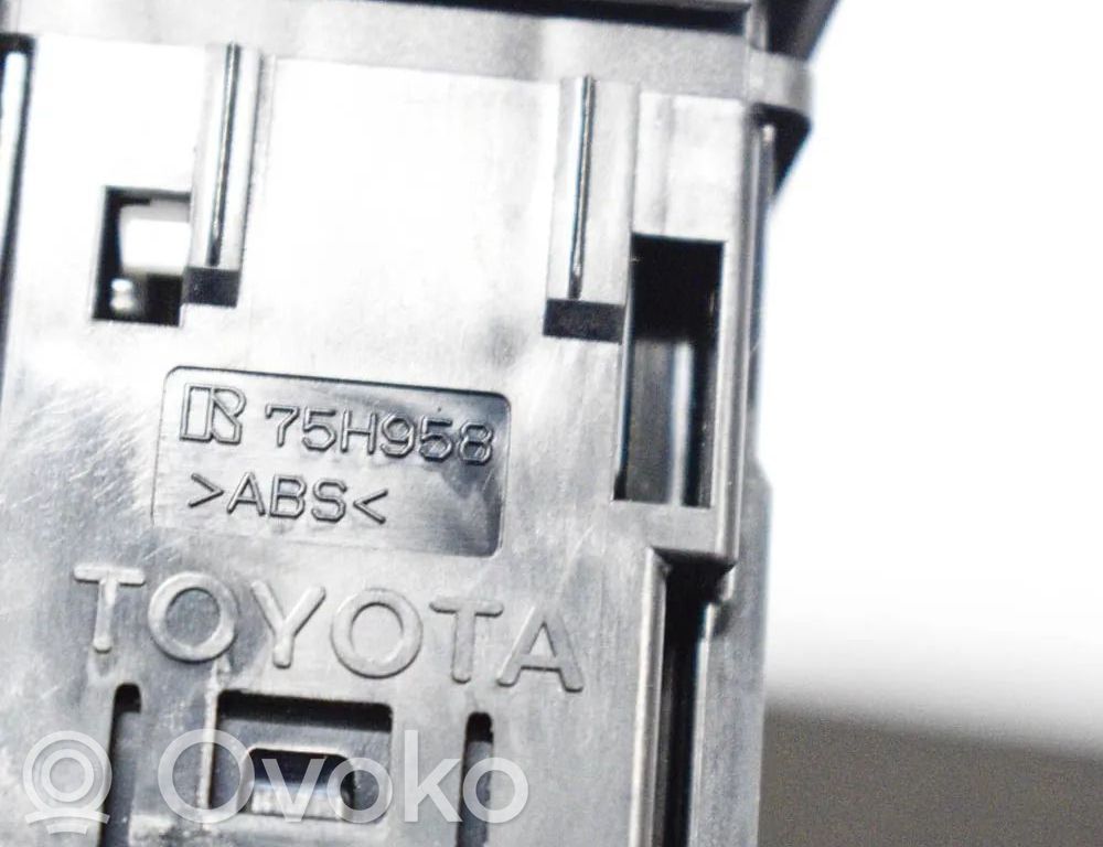 Toyota RAV 4 (XA40) Otros interruptores/perillas/selectores 