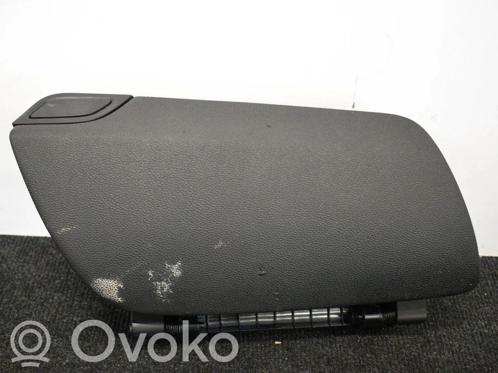 Opel Mokka Daiktadėžė 