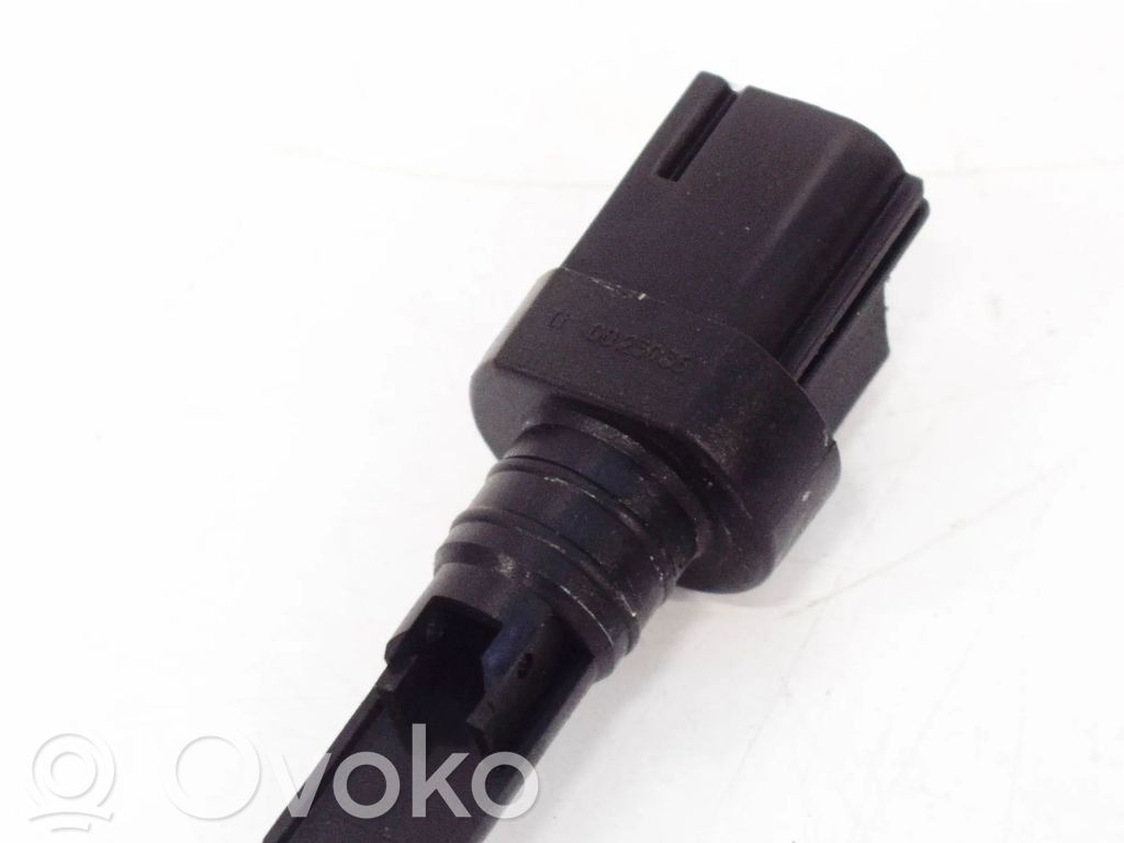 Windshield washer fluid level sensor   0023935