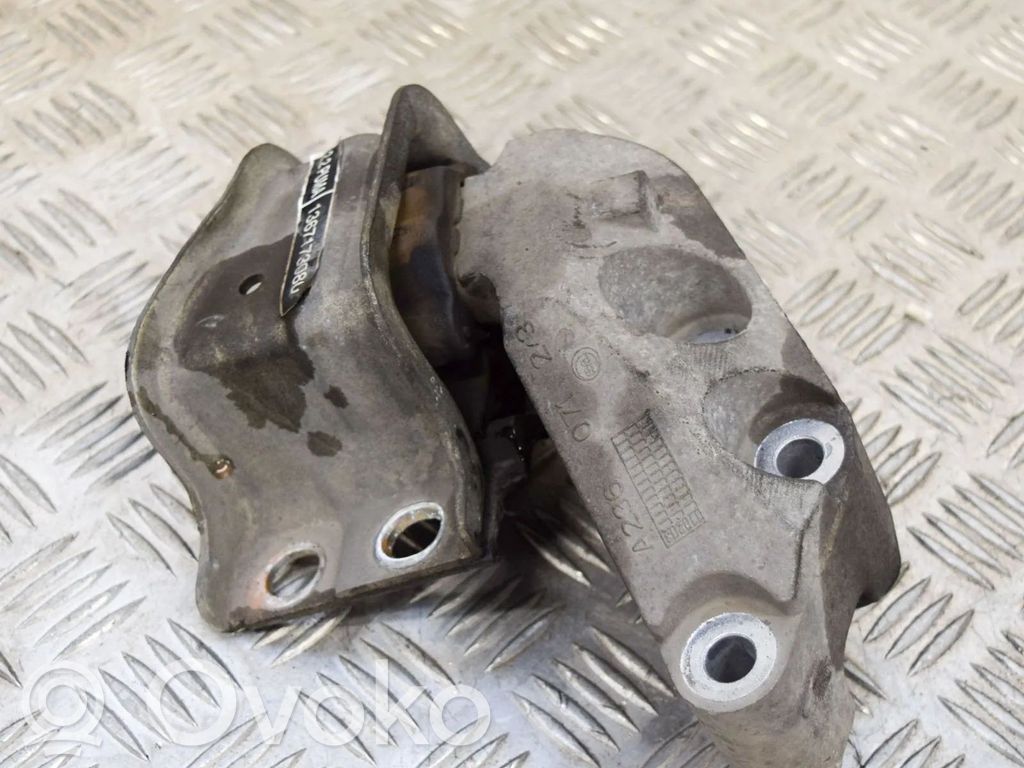 Peugeot Boxer Engine mount bracket 