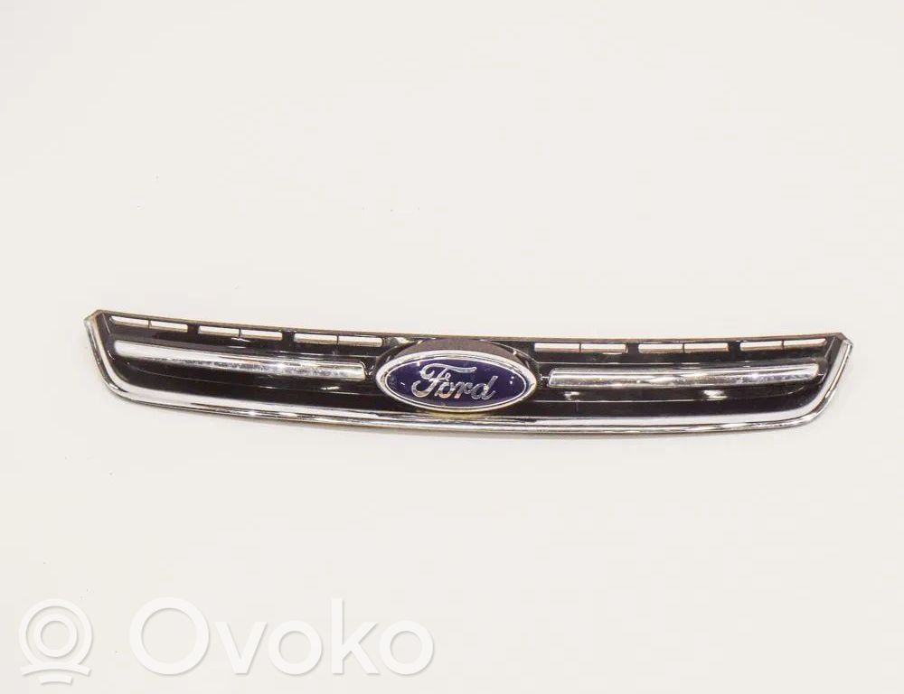 Ford Kuga II Priekšējais režģis 