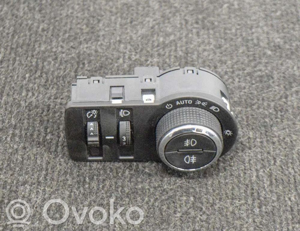 Opel Mokka Light switch 