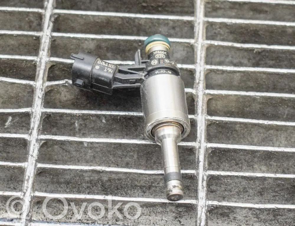 Ford Mustang VI Fuel injector 