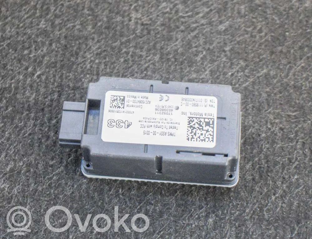 Tesla Model 3 Tire pressure control unit 