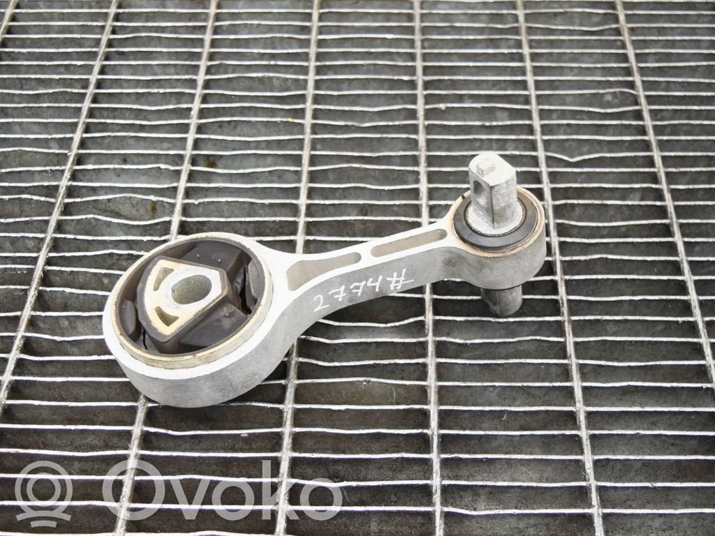 Maserati Ghibli Engine mount bracket 