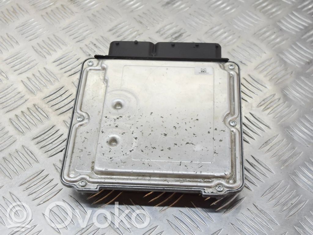 Audi Q3 8U Engine control unit/module 