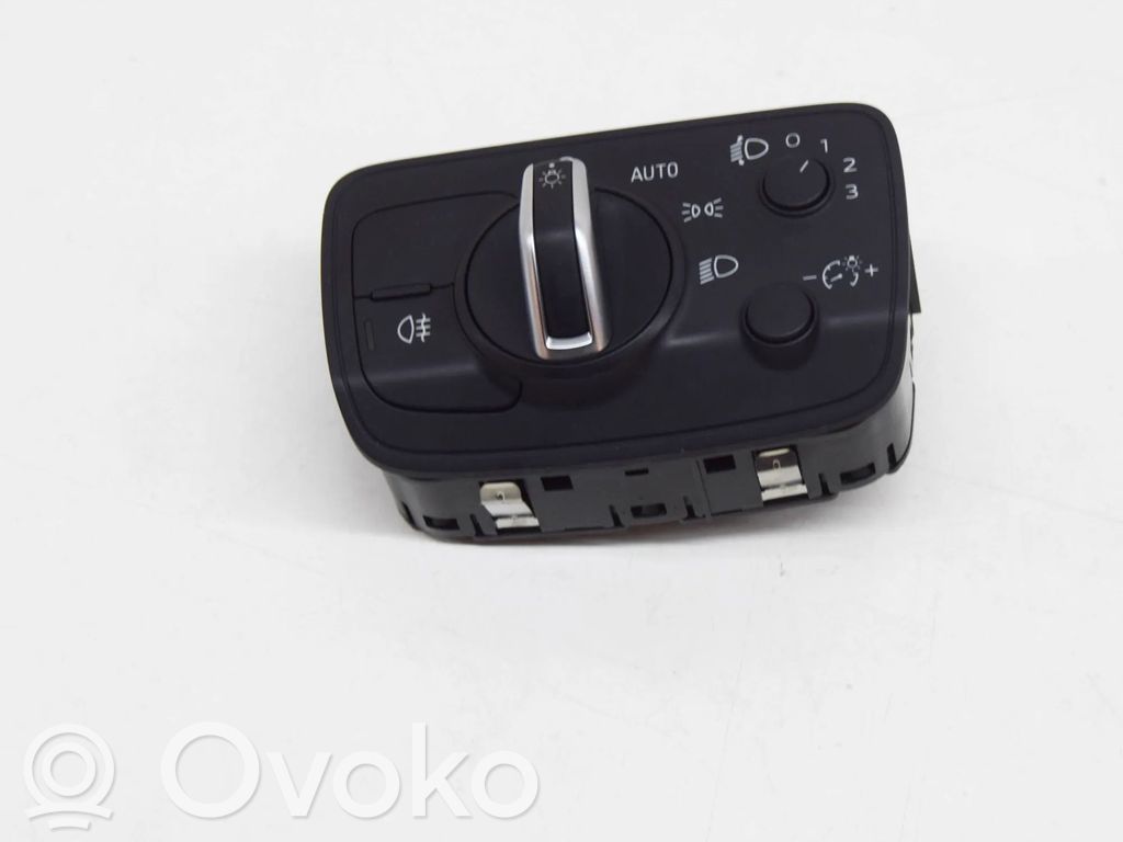 Audi Q2 - Light switch 