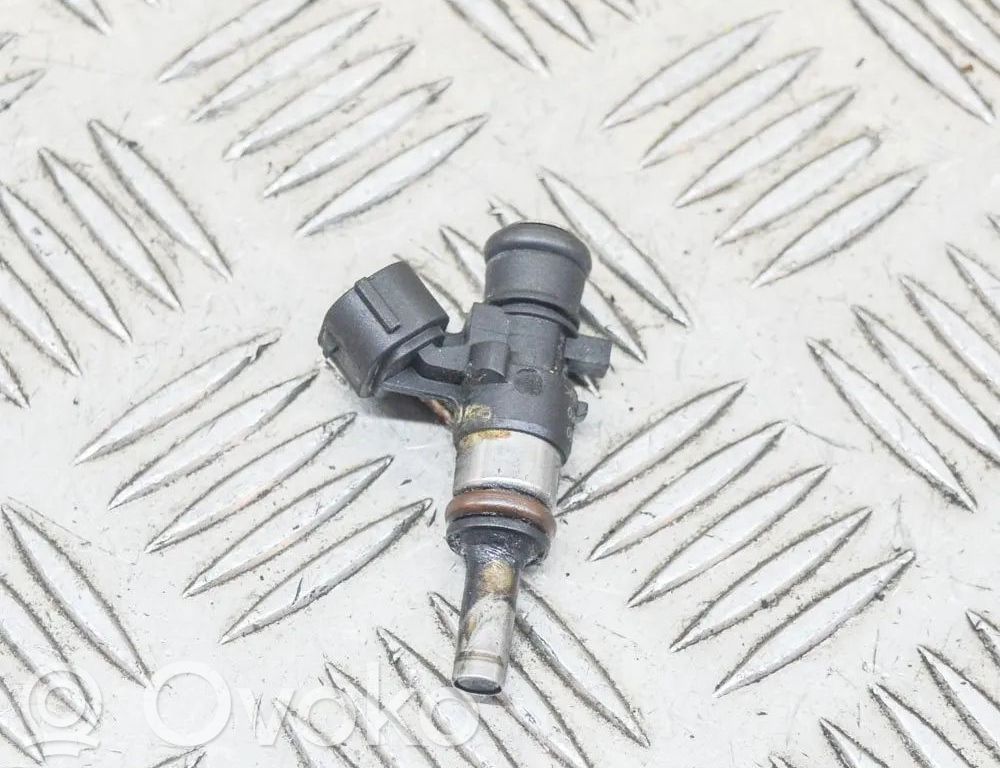 Volkswagen Golf VII Inyector de combustible 