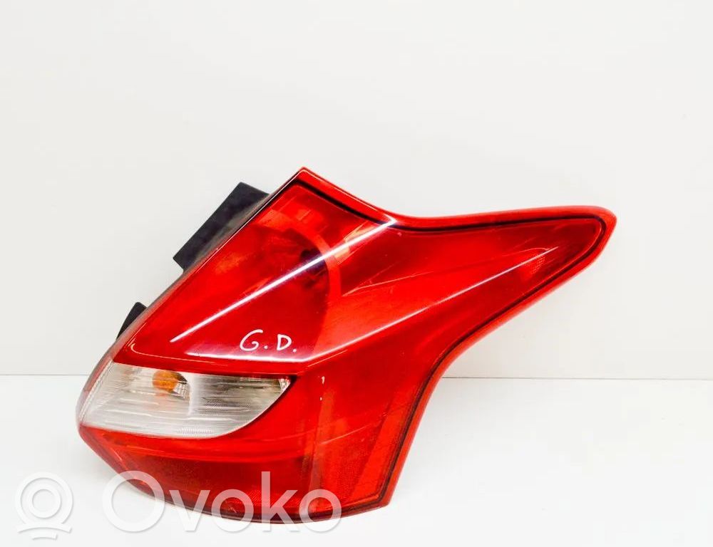 Ford Focus Luz trasera/de freno 