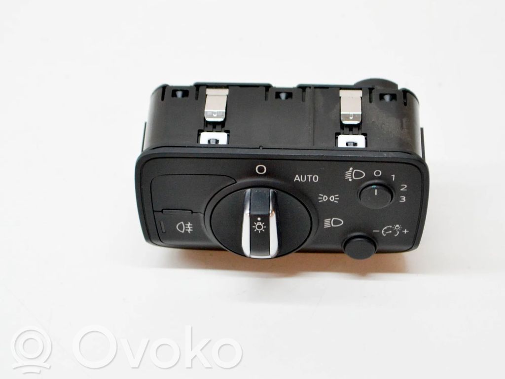 Audi Q2 - Light switch 