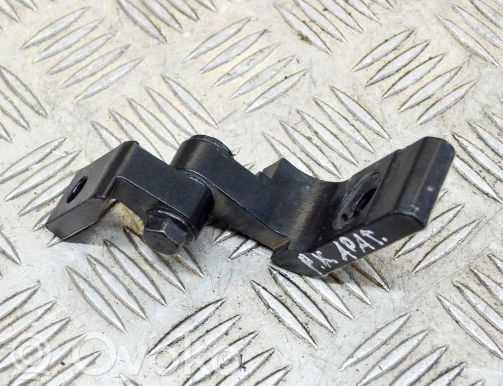 Front door upper hinge   7266675