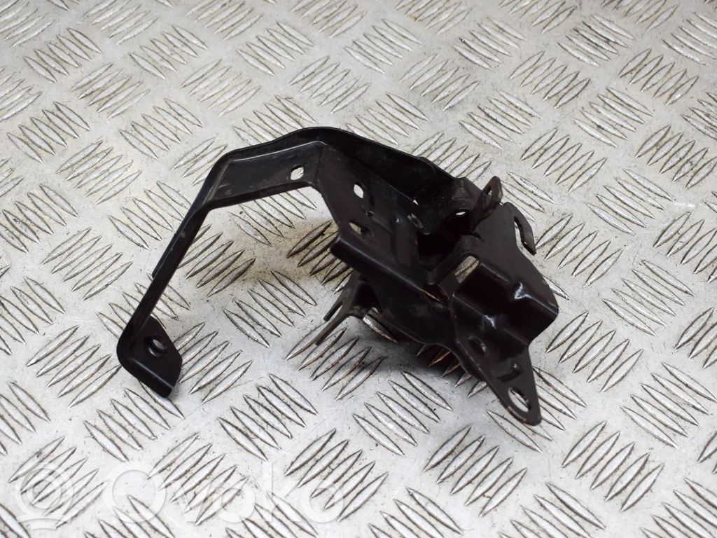 Citroen C6 ABS pump bracket 