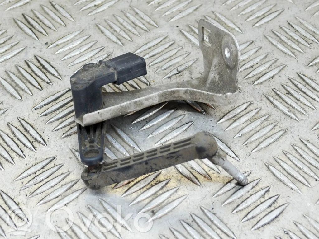 Tesla Model S Rear air suspension level height sensor 