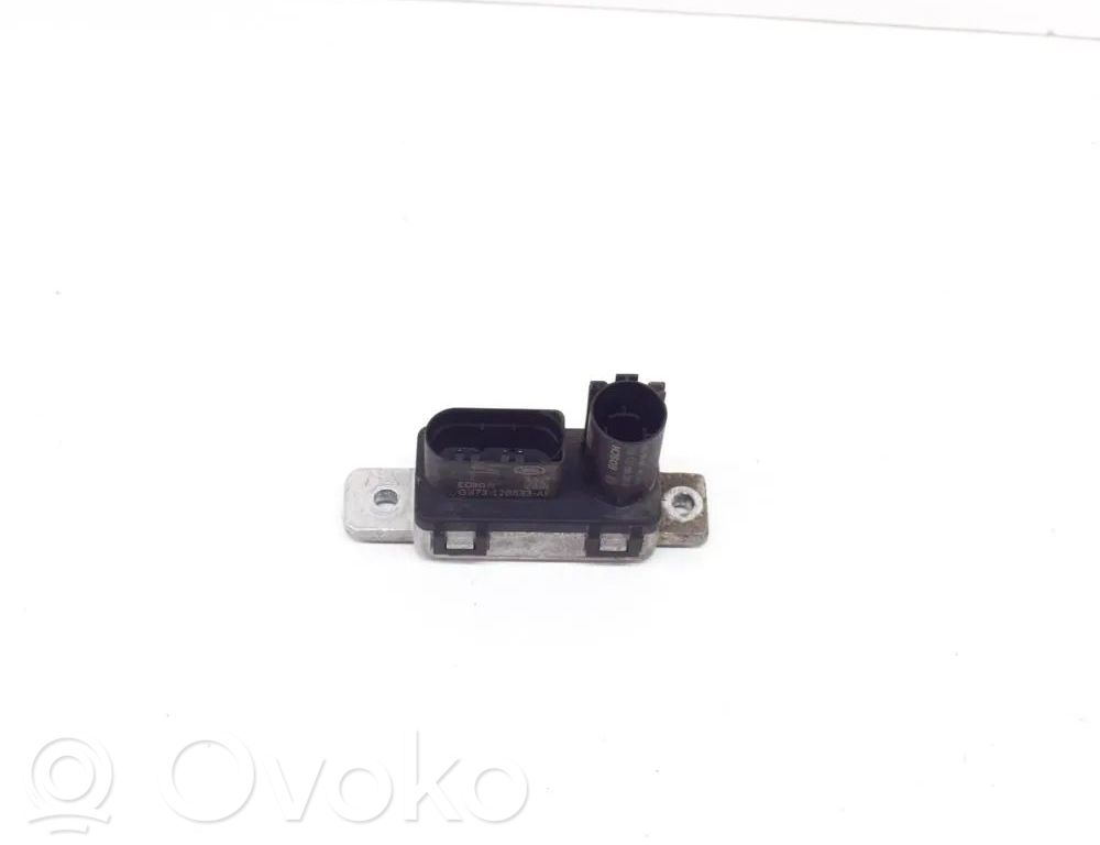 Jaguar E-Pace Glow plug pre-heat relay 