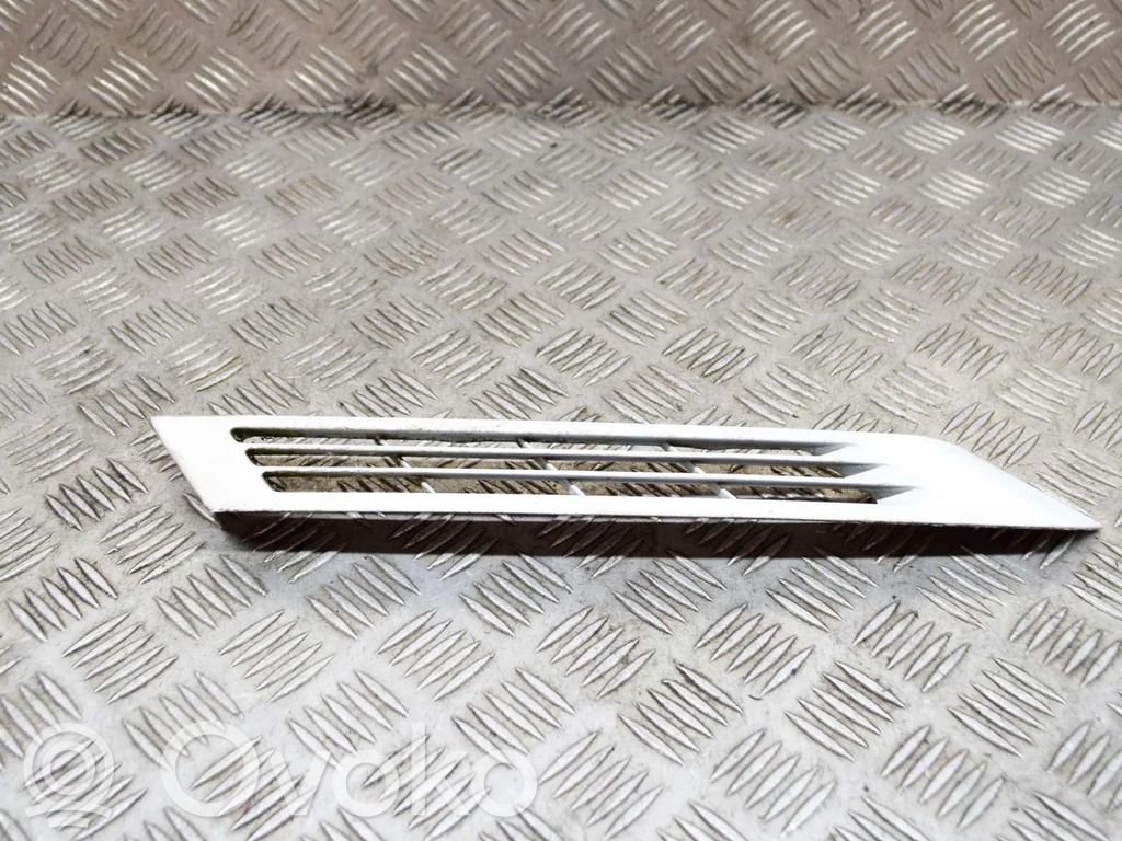Mercedes-Benz 190 W201 Grilă ventilație laterală 
