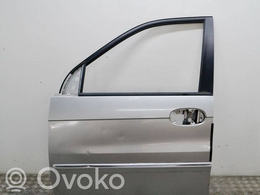 KIA Carnival Puerta delantera 