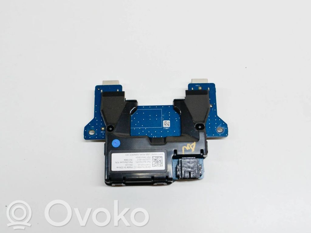 Tesla Model 3 AUX in-socket connector 
