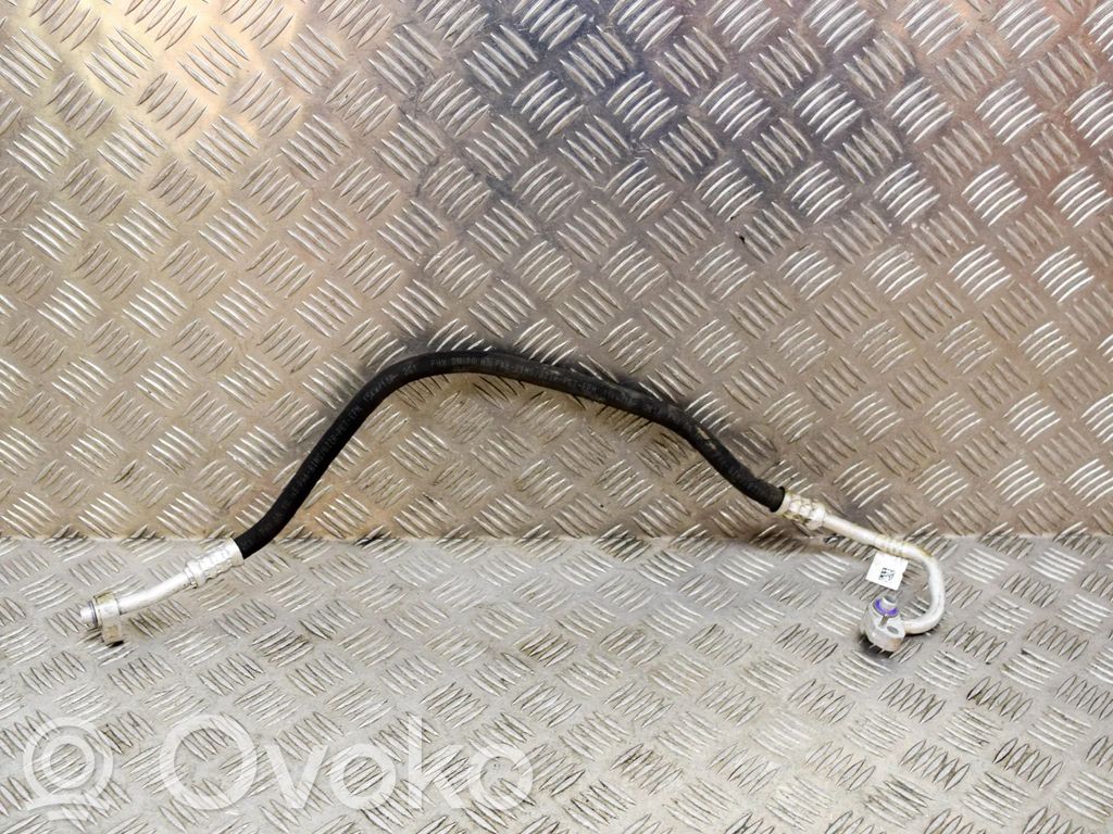 BMW X4 G02 Ilmastointilaitteen putki (A/C) 