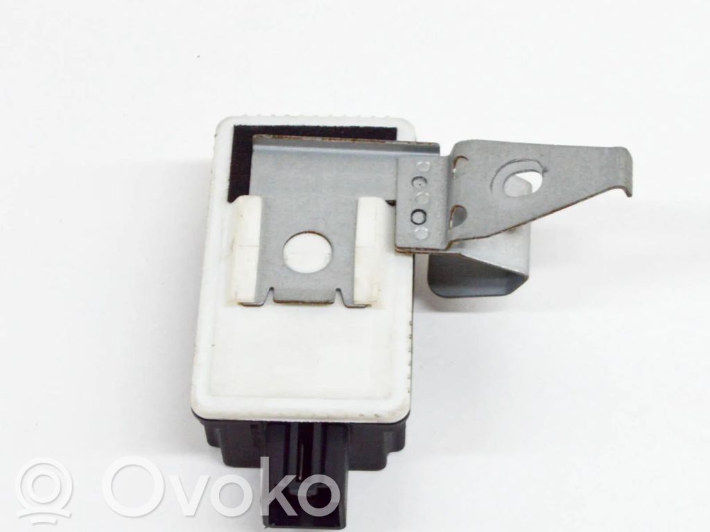 Mazda 6 Door central lock control unit/module 