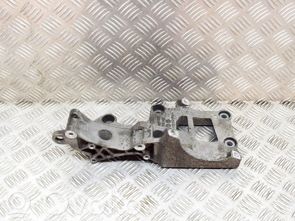 Volkswagen Golf VI Generator/alternator bracket 