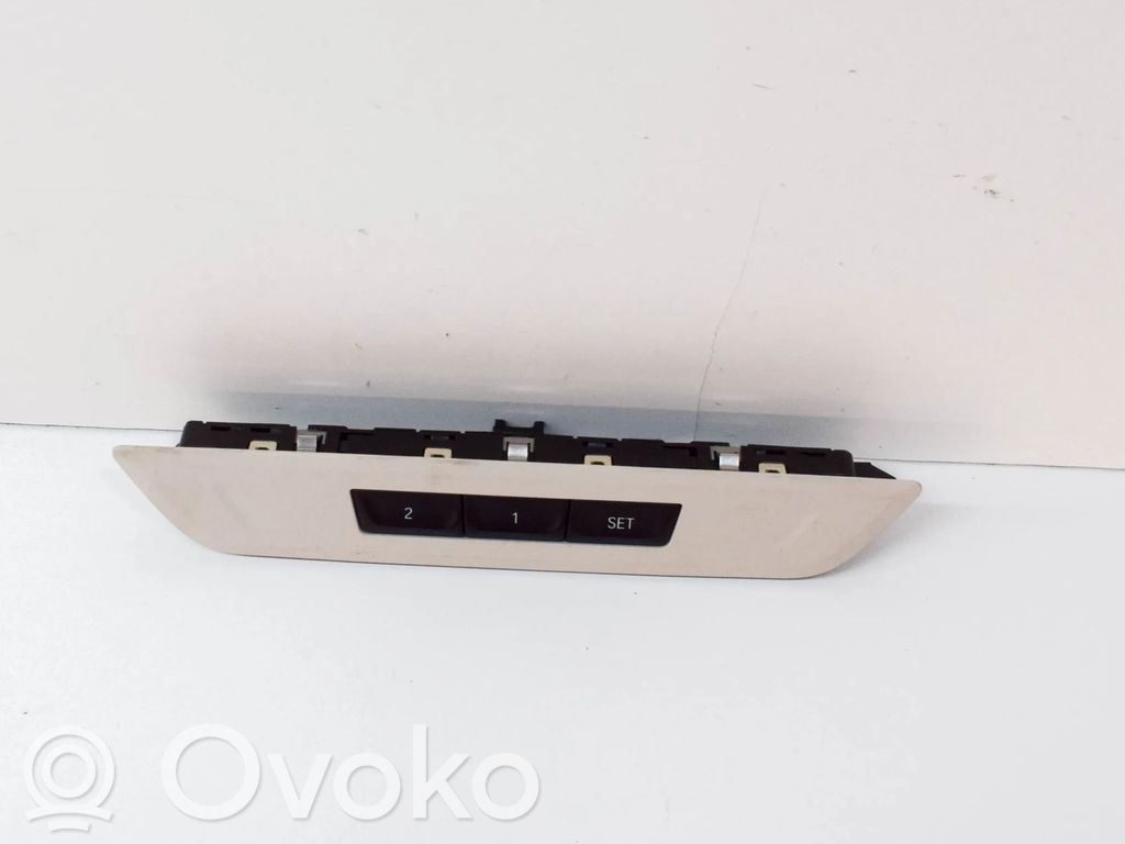 BMW 5 G30 G31 G38 Przyciski sterowania fotela 