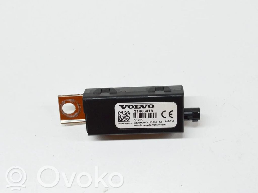 Volvo XC40 Antenos stiprintuvas 