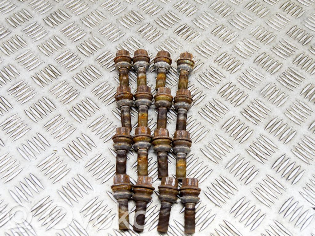 Tuercas/tornillos