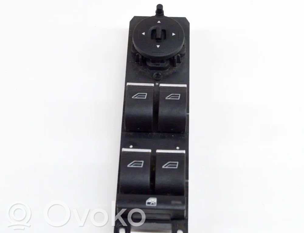 Przyciski szyb   10130328,F1ET14A132CB
