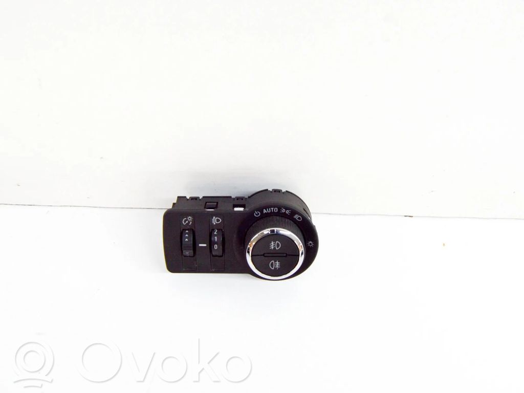 Opel Mokka Light switch 