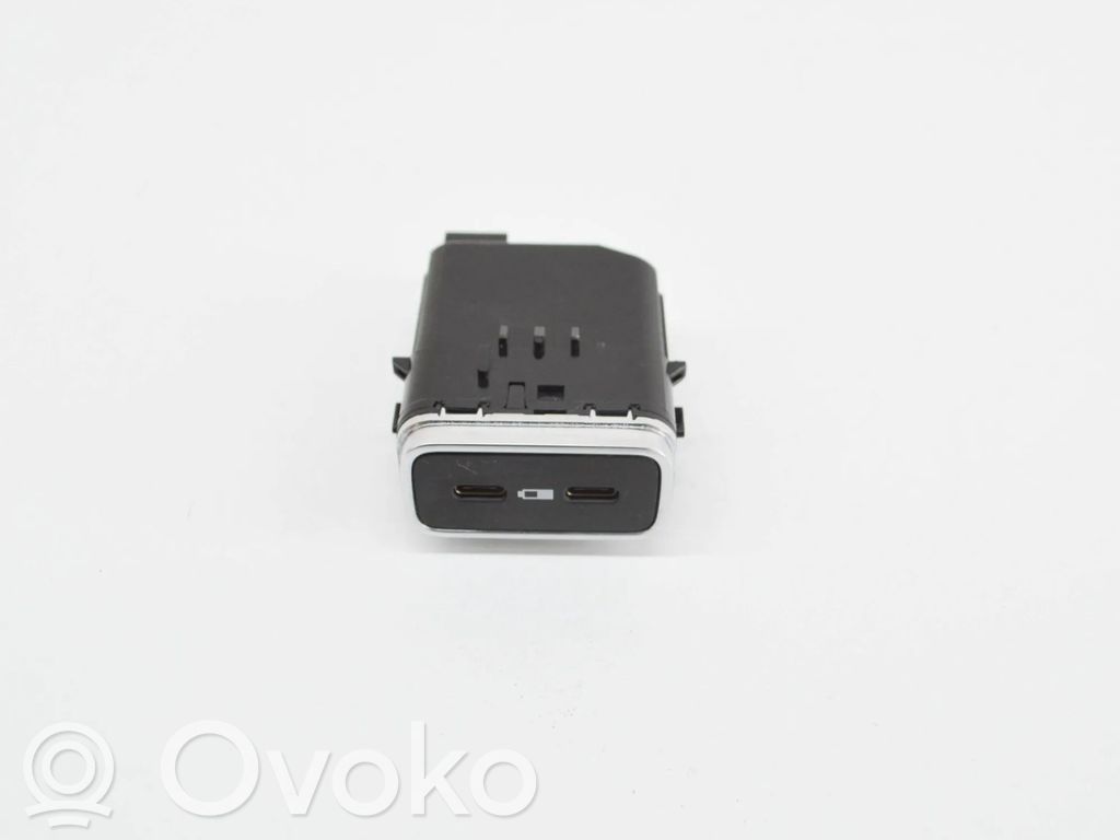 Mercedes-Benz GLS X166 Enchufe conector USB 