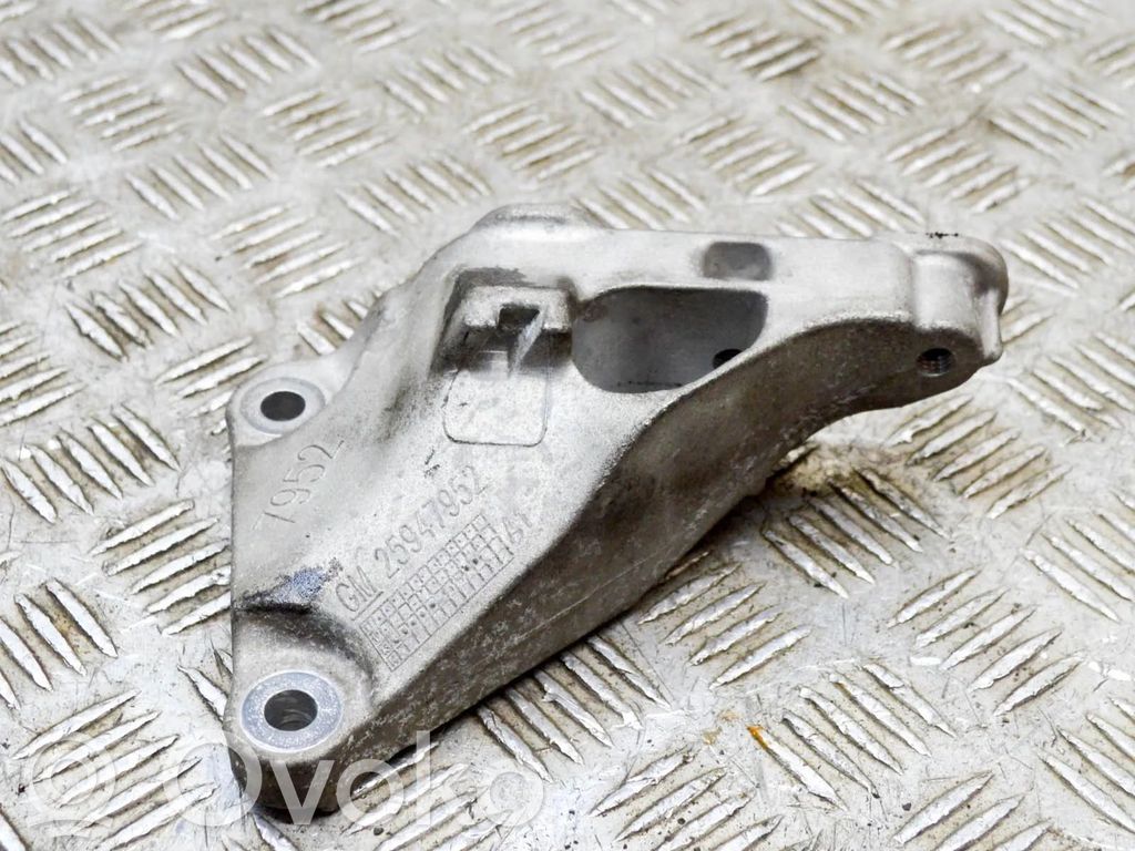 Opel Astra K Engine mounting bracket 