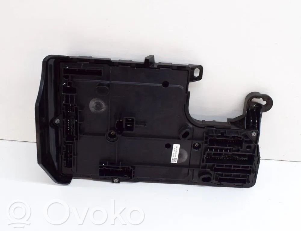 Tesla Model 3 Modulo di controllo del corpo centrale