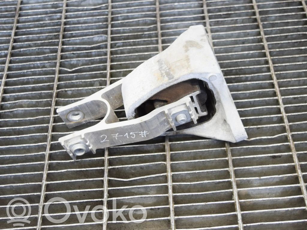 Volvo XC60 Engine mount bracket 