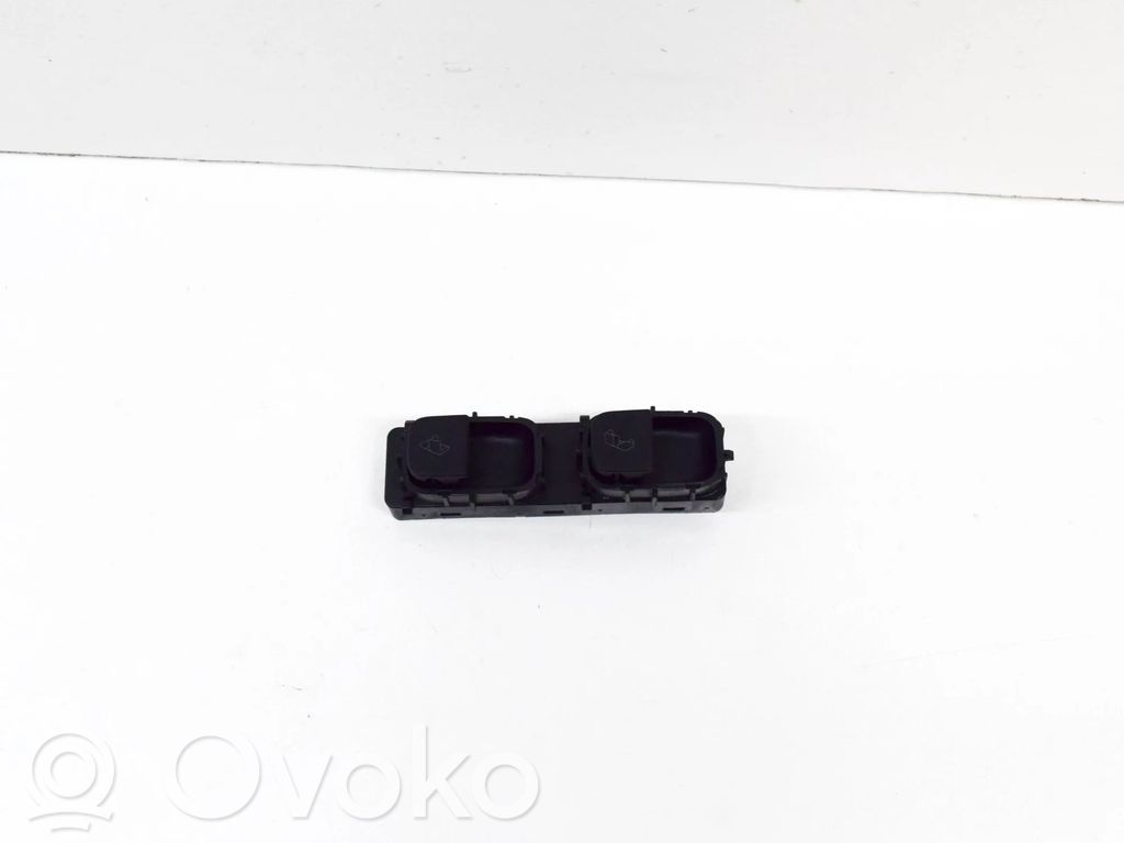 Tesla Model Y Otros interruptores/perillas/selectores 