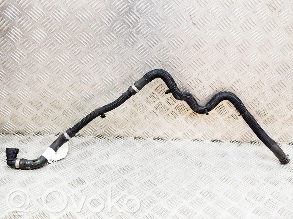Jaguar I-Pace Engine coolant pipe/hose 