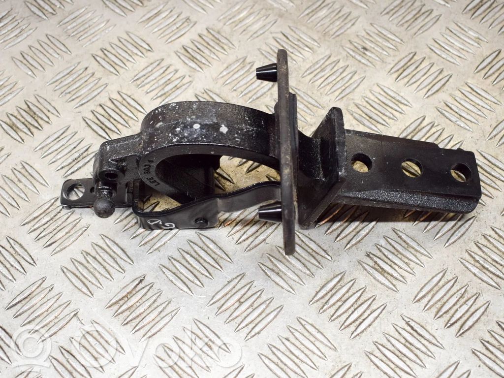 Volvo V70 Tailgate/trunk/boot hinge 