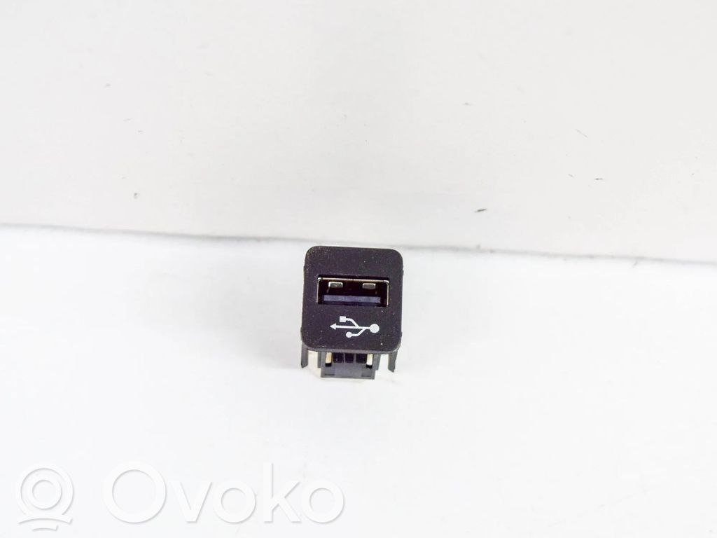 Enchufe conector USB   9229294