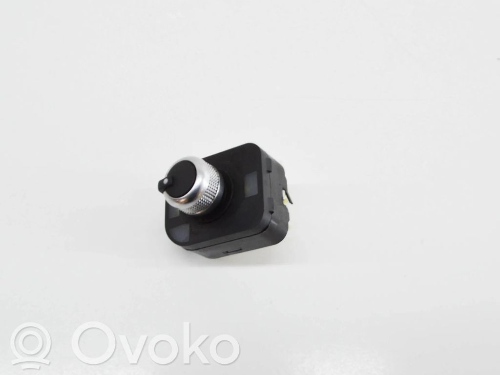Audi Q7 4L Wing mirror switch 