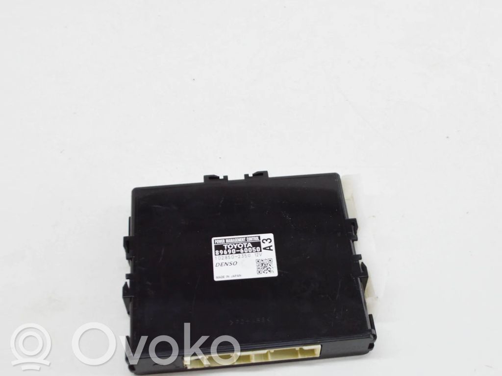 Toyota Land Cruiser (J200) Altri dispositivi