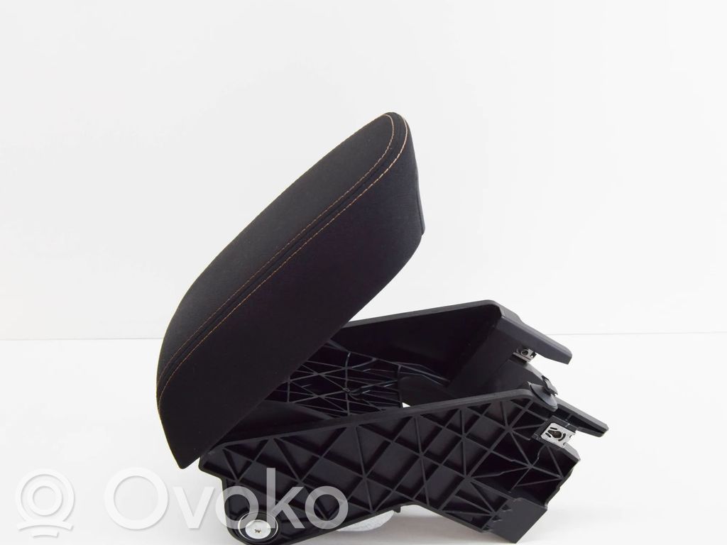 Skoda Kamiq Reposabrazos 