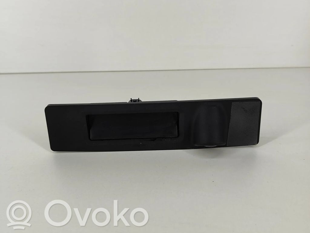 Tesla Model 3 Reversing camera 
