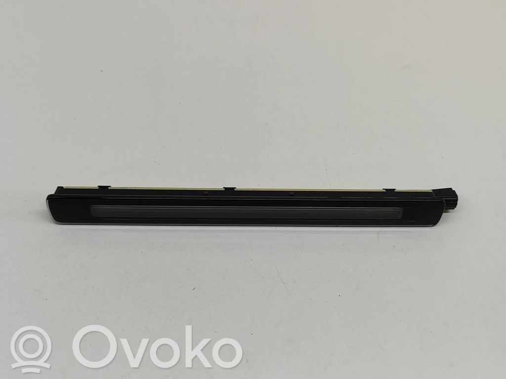 Audi A5 Etuistuimen valo 