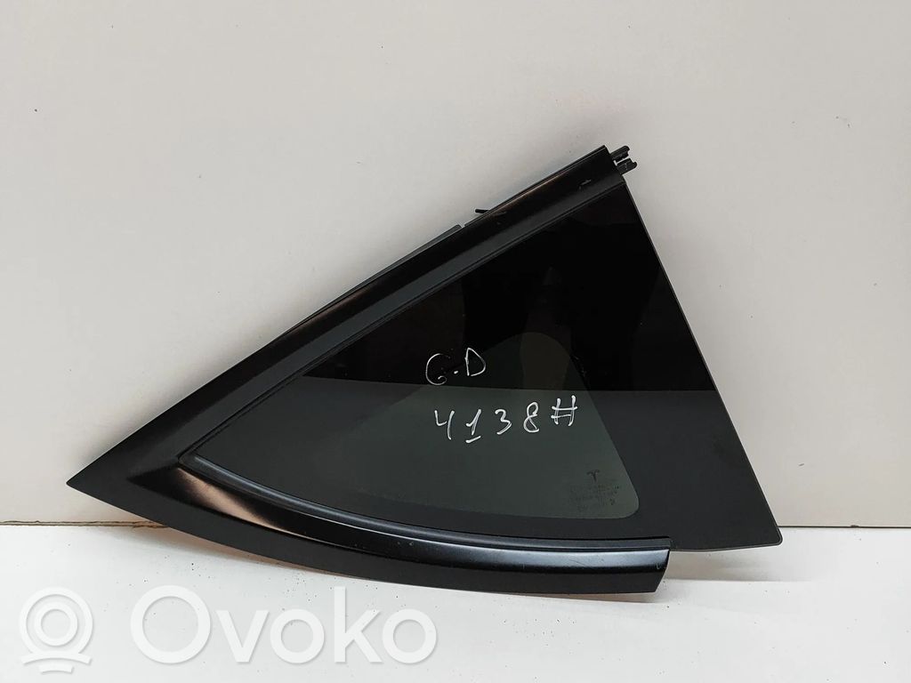 Tesla Model Y Rear side window 