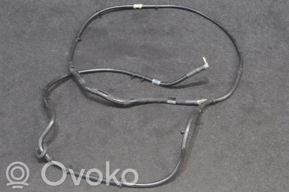 Volkswagen PASSAT B8 Minus / Klema / Przewód akumulatora 