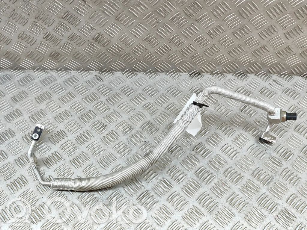 Volkswagen ID.3 Ilmastointilaitteen putki (A/C) 