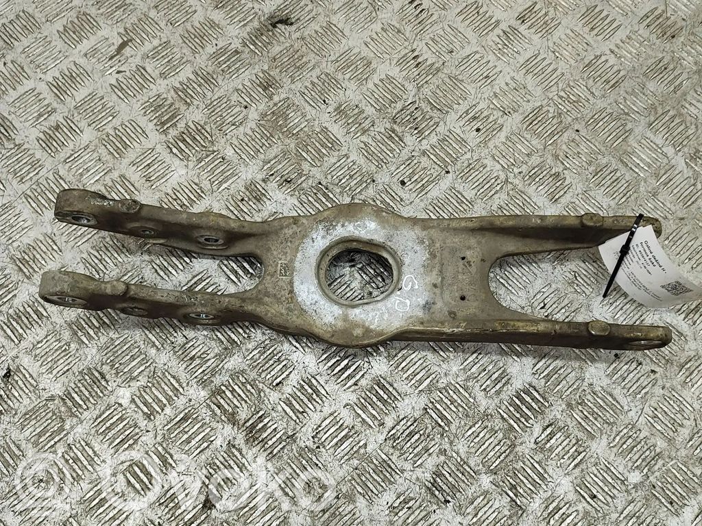 Mercedes-Benz C W205 Braccio di controllo sospensione posteriore superiore/braccio oscillante