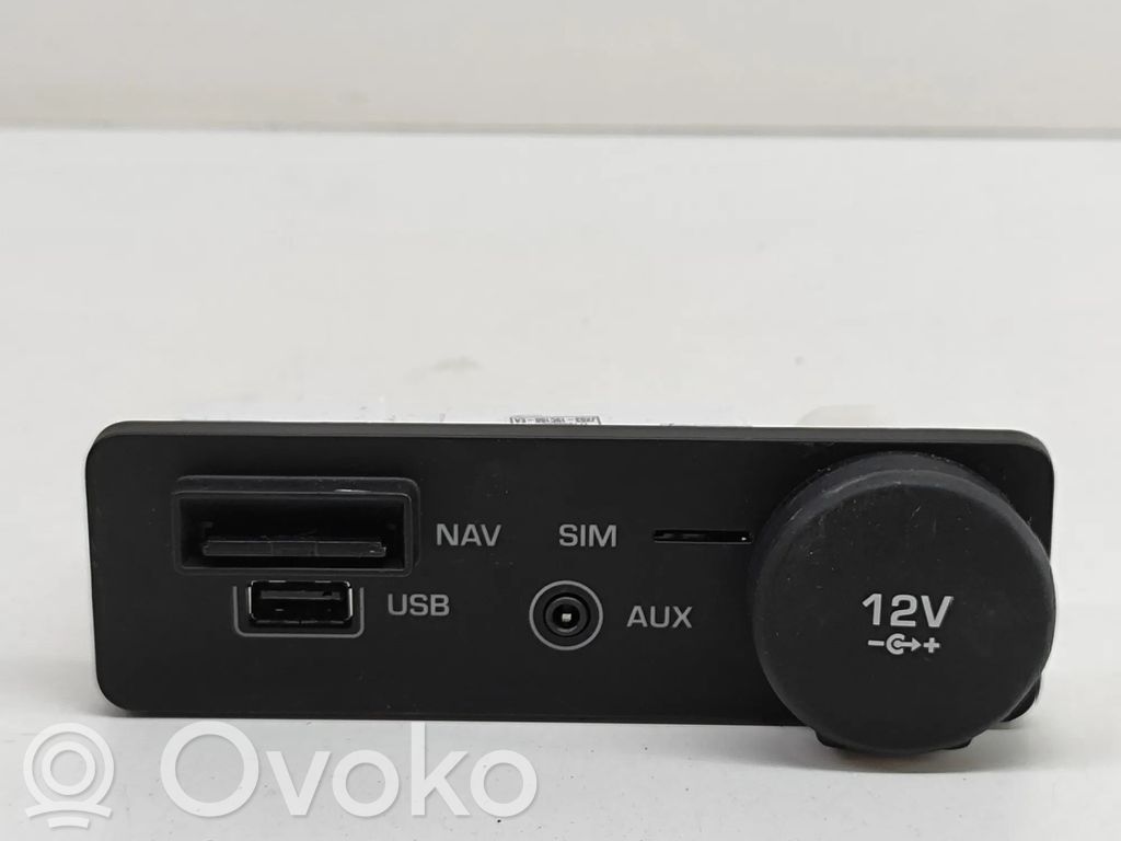 Jaguar F-Pace AUX in-socket connector 