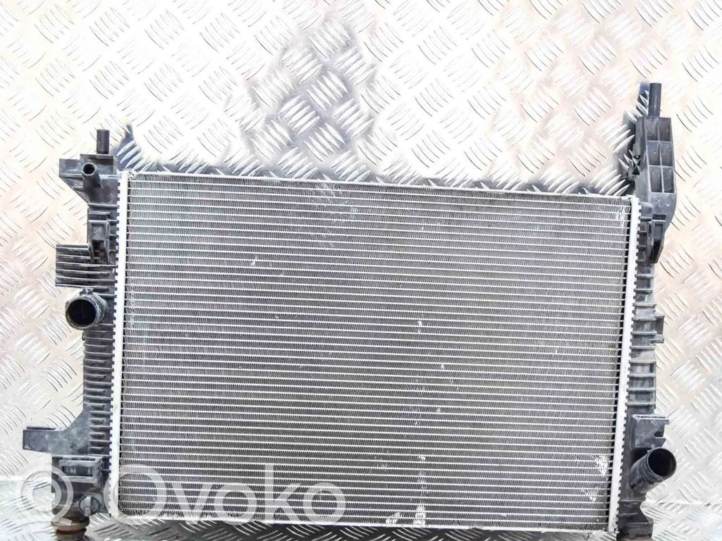 Aušinimo skysčio radiatorius   CV618005VB,CV618C342VB